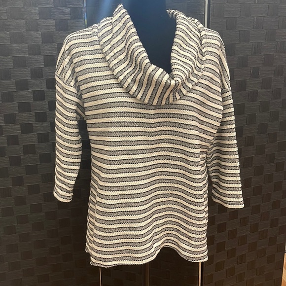 🔴 GRAYSON Cowl neck Top - Large (Black & White Striped) - Picture 1 of 5